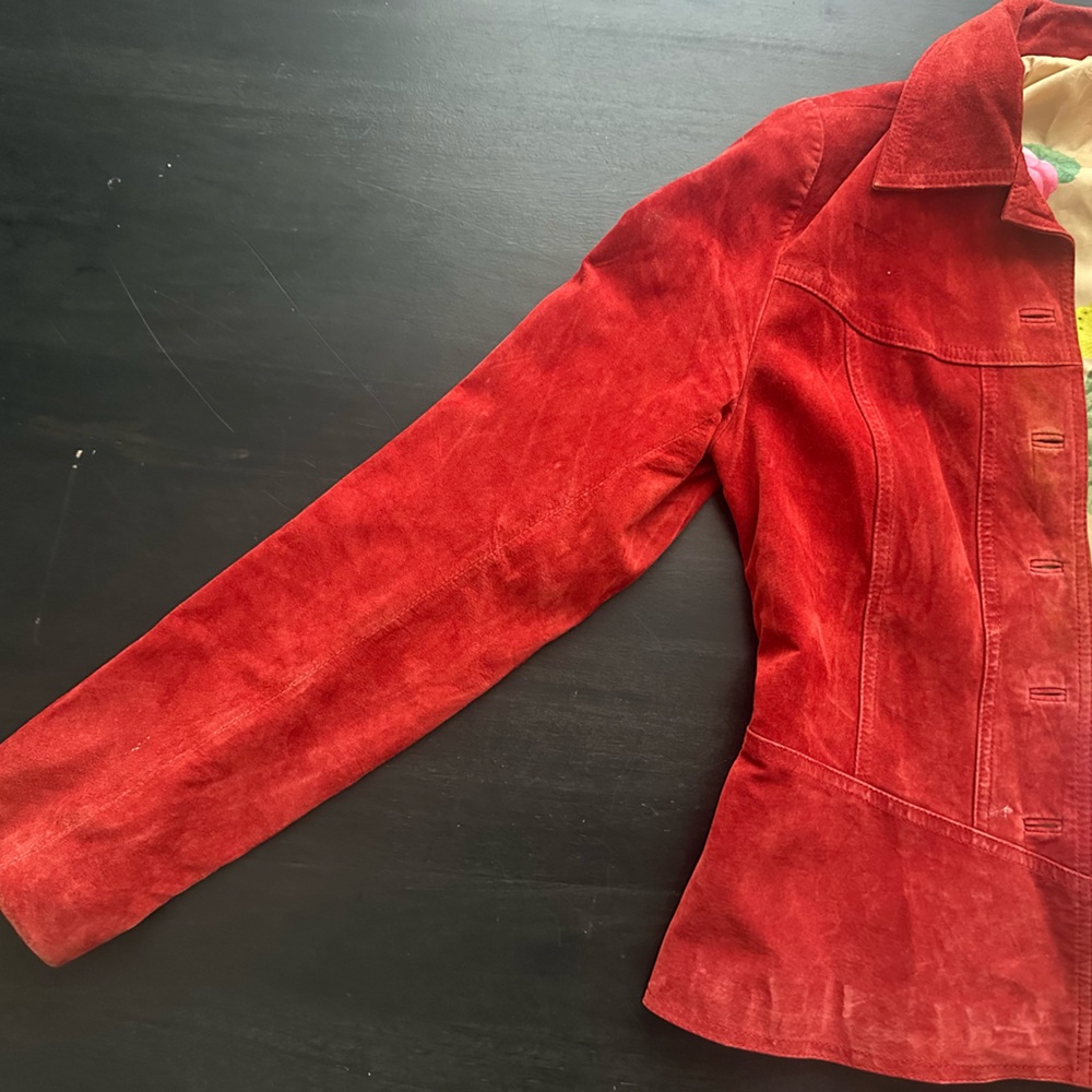 Elegant Red Suede Women's Blazer - Picture 3 of 11
